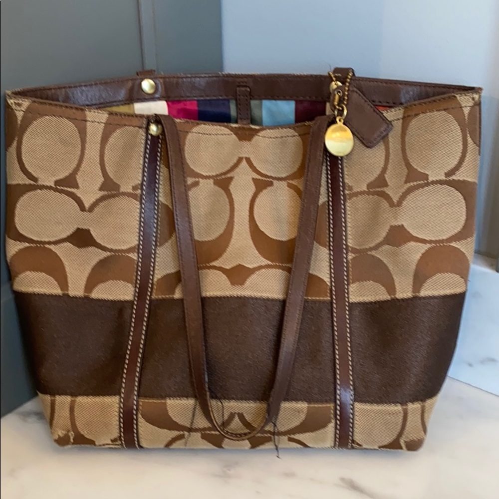 Coach Signature Tote